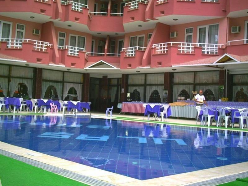 Bariscan Hotel Аланя Екстериор снимка